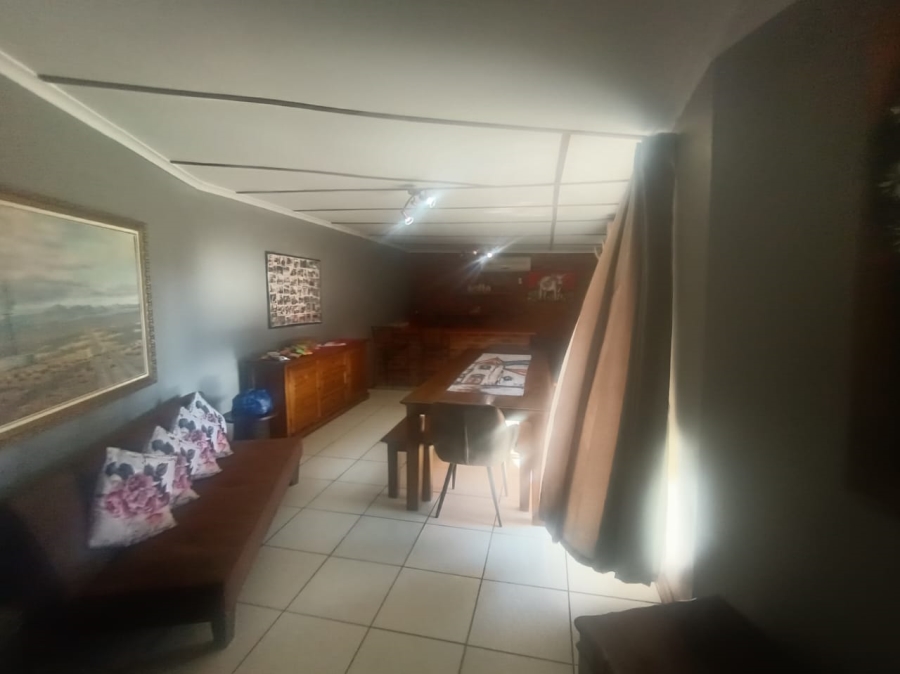 4 Bedroom Property for Sale in New Park Northern Cape